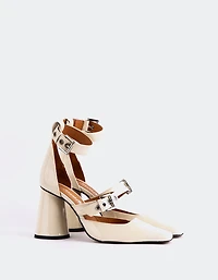 Roses Off White Patent