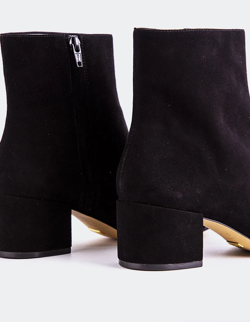 Rozalie Black Suede