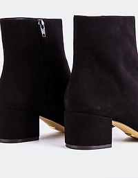 Rozalie Black Suede
