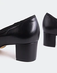 Ruslan Black Leather