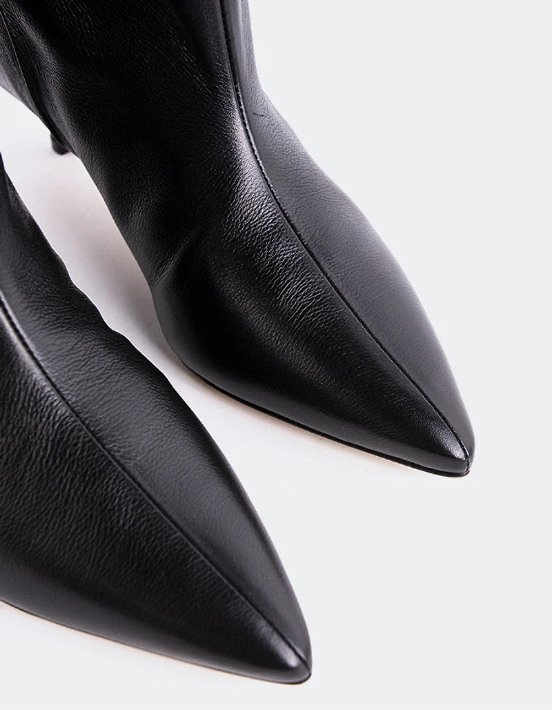 Rynn Black Leather