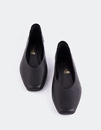 Scot Black Leather