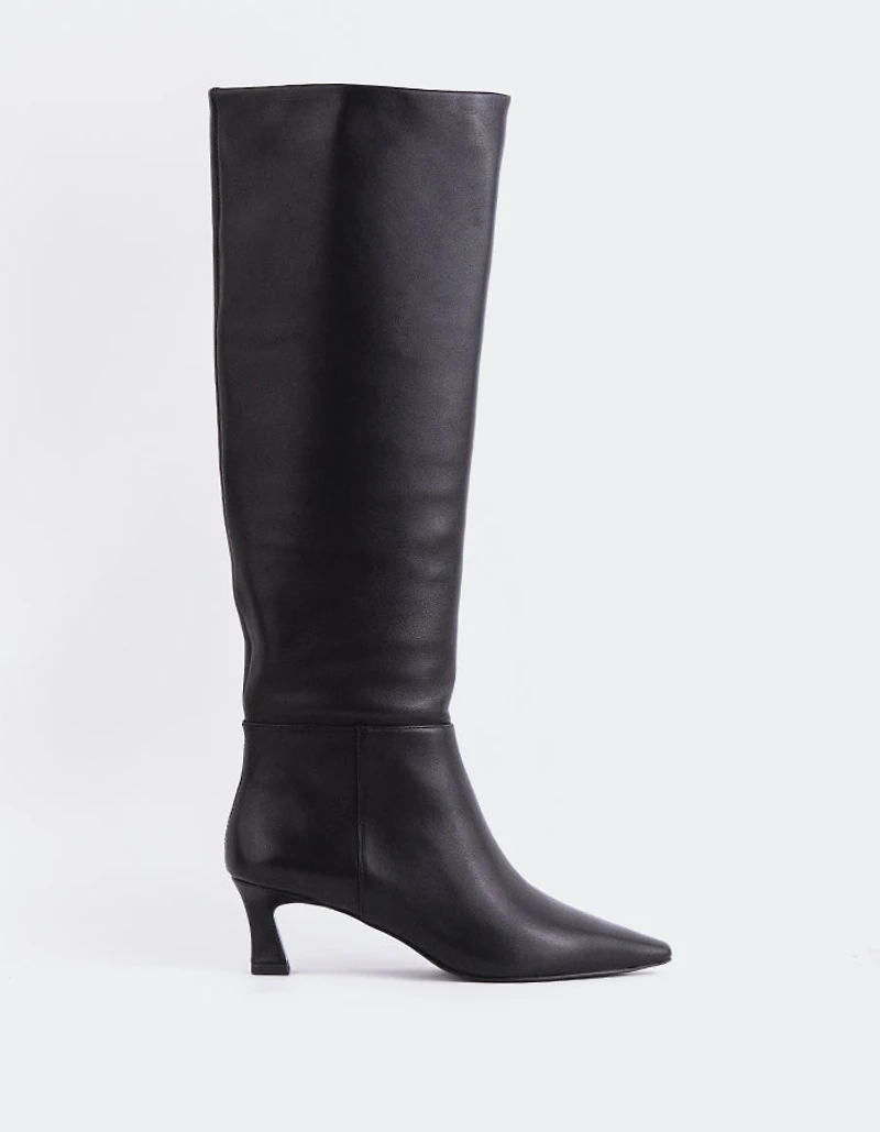 Sorene Black Leather