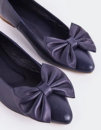 Ulwin Navy Leather