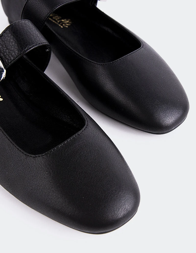 Vady Black Leather