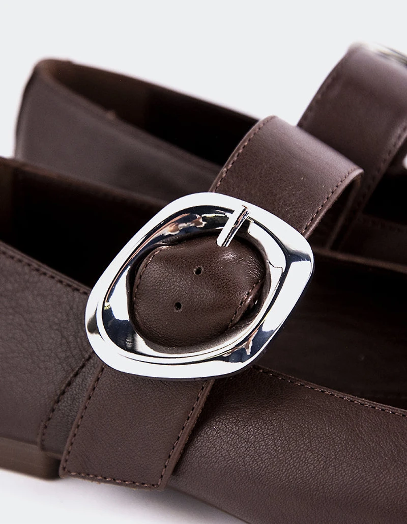 Vady Brown Leather