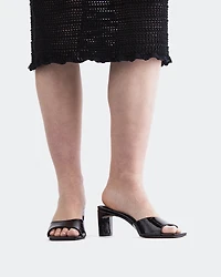 Visalia Black Naplack