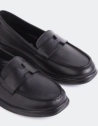 Yasmin Black Leather