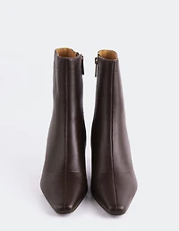 Zarcero Brown Leather