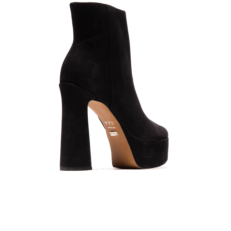 Ria Black Nubuck
