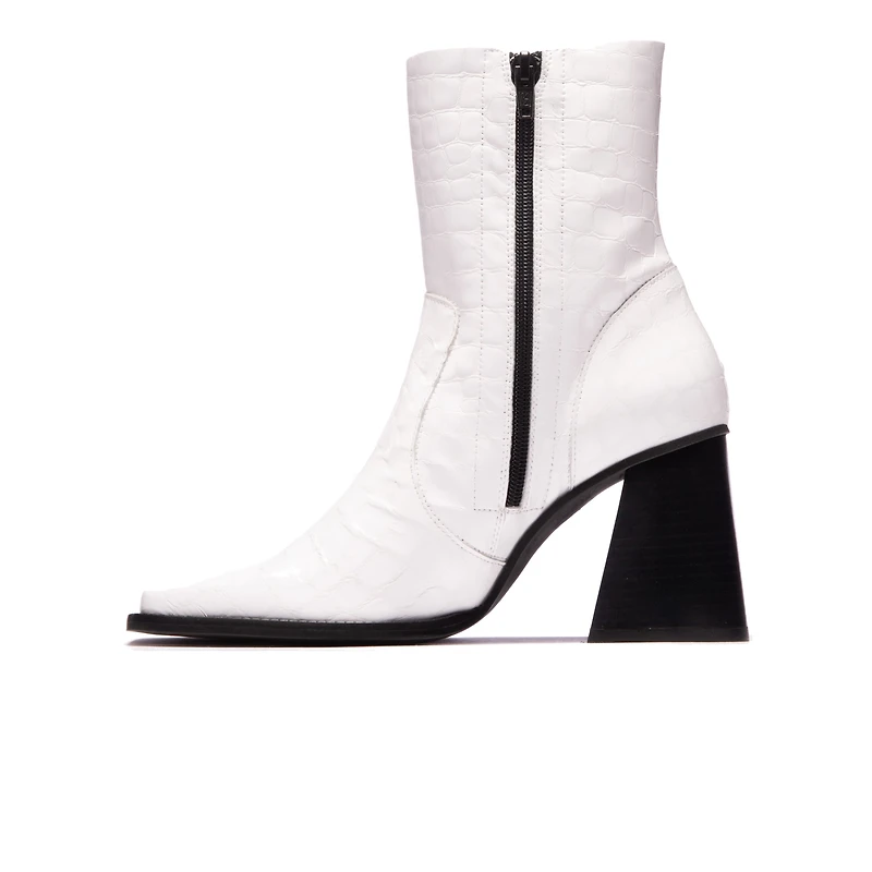 Melana White Croco Leather
