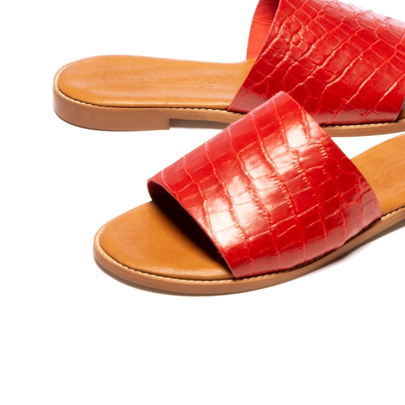 Rea Cherry Red Leather