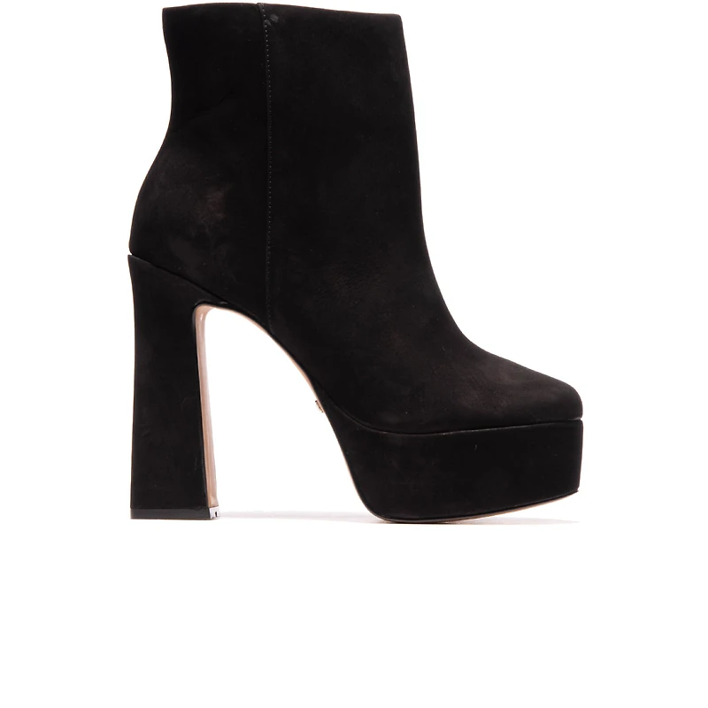 Ria Black Nubuck