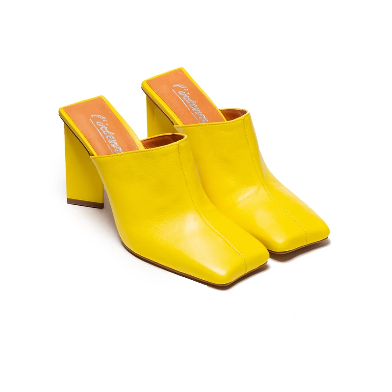 Loutro Yellow Leather