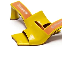 Singer Yellow Leather