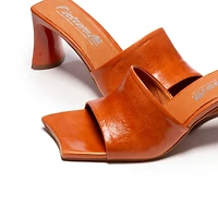 Singer Tan Leather