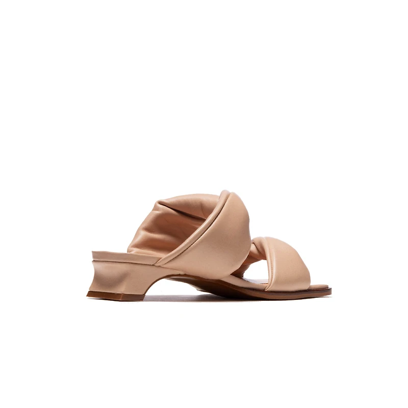 Delos Sand Leather