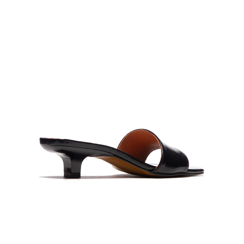 Degas Black Leather