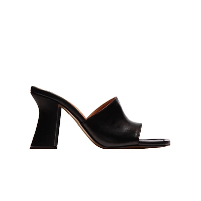 Symi Black Leather