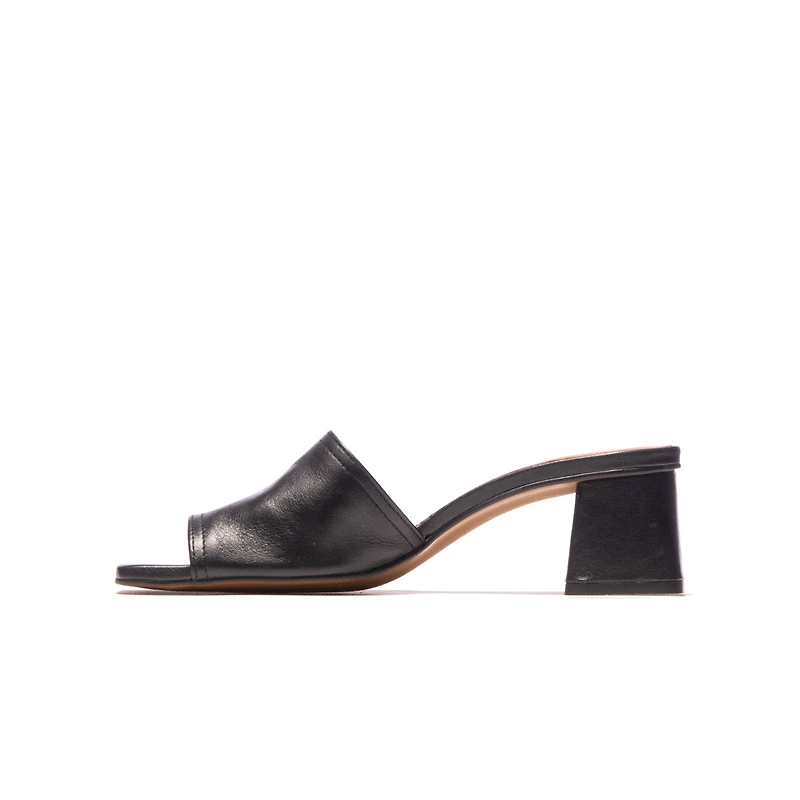 Kenya Black Leather
