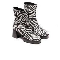 Sullivan Zebra Print