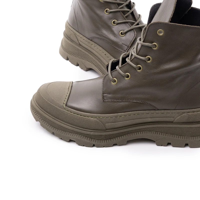 Nagoya Khaki Leather