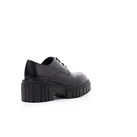 Willington Black Leather