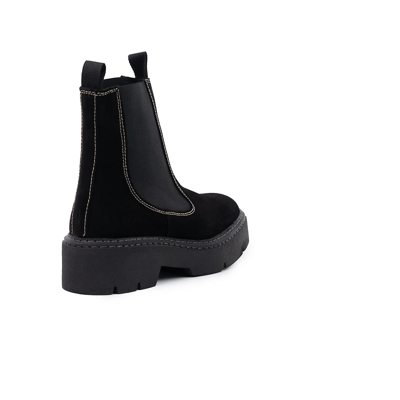 Columbus Black Suede