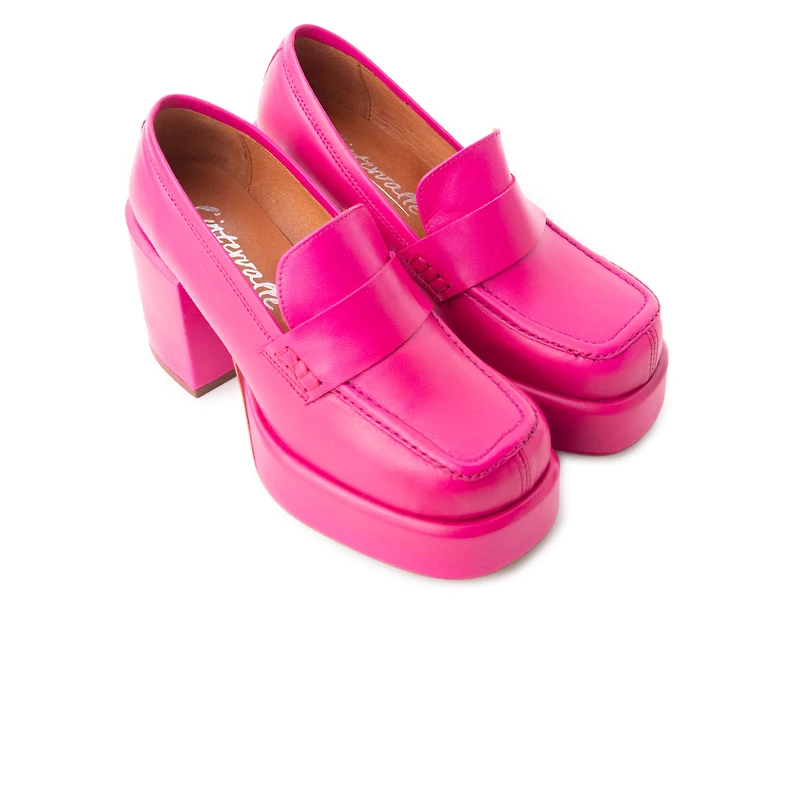 Soria Fuschia Leather