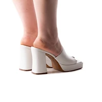 Morelia White Leather