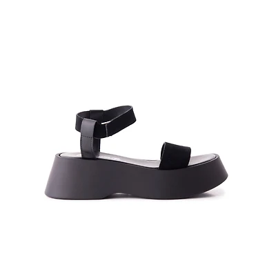Aguo Black Leather