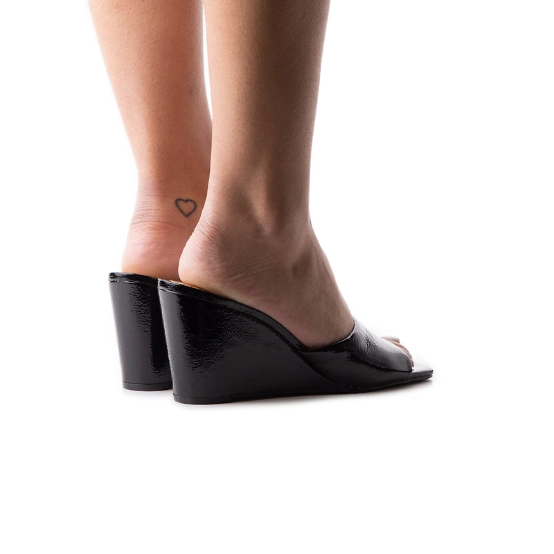 Toscana Black Naplack