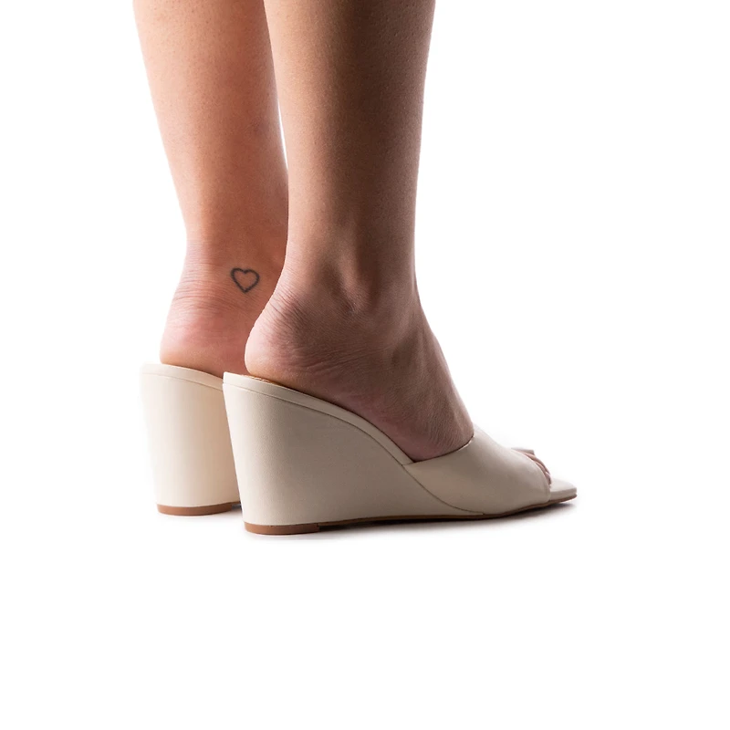 Toscana Cream Leather