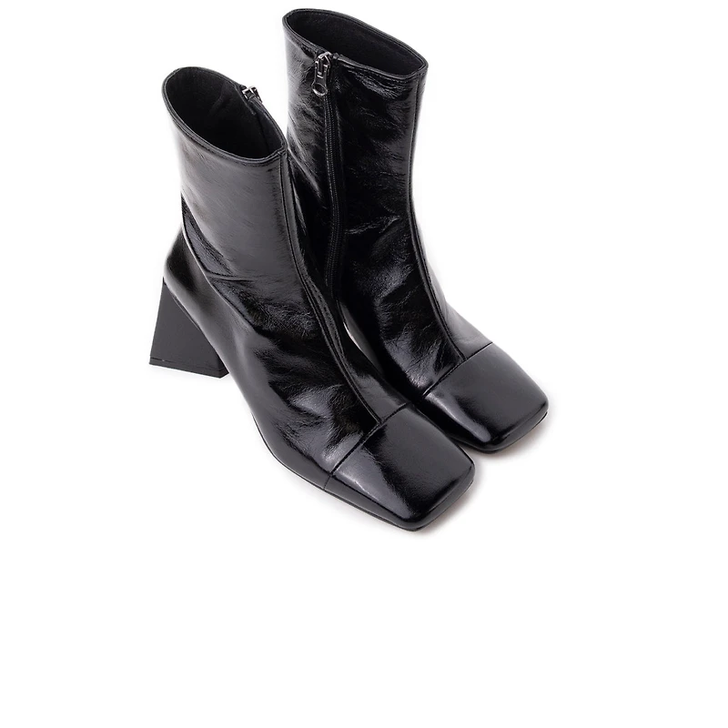 Horgen Black Leather