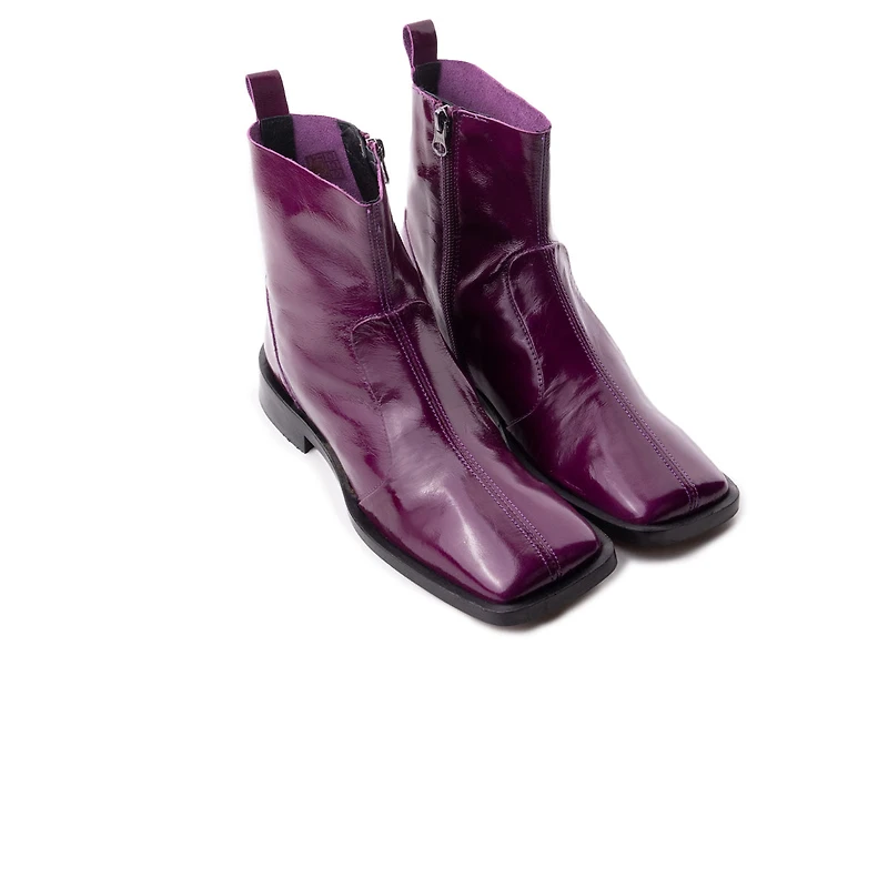 Linea Raisin Leather