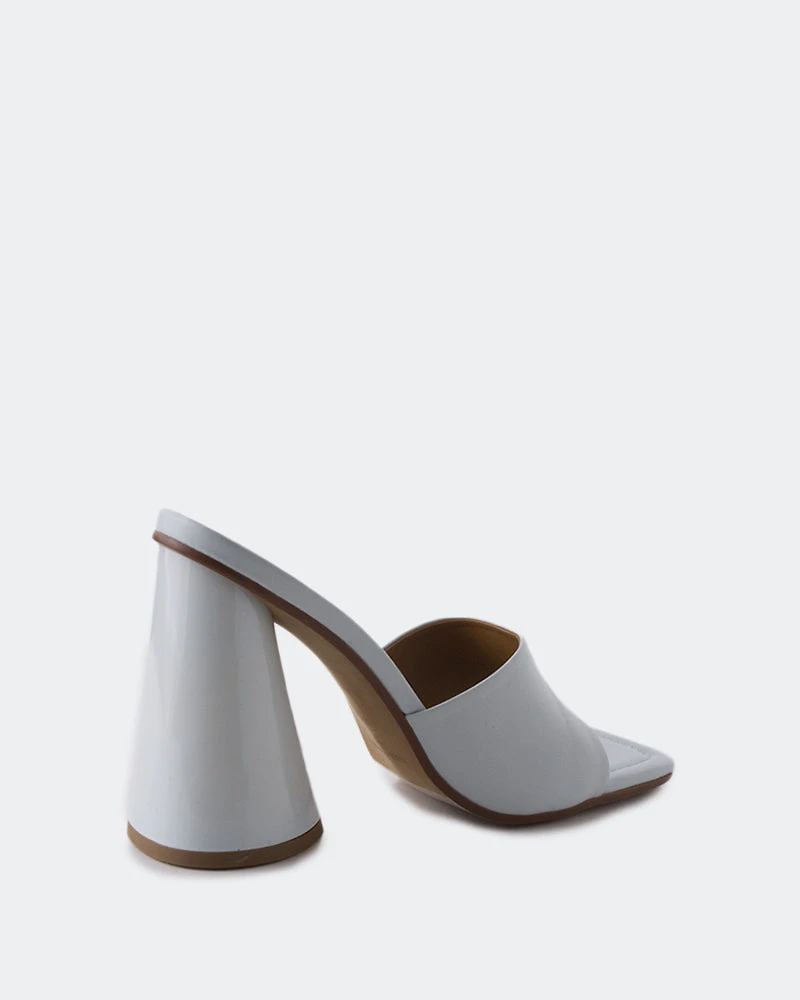 Alaya Light Blue Leather