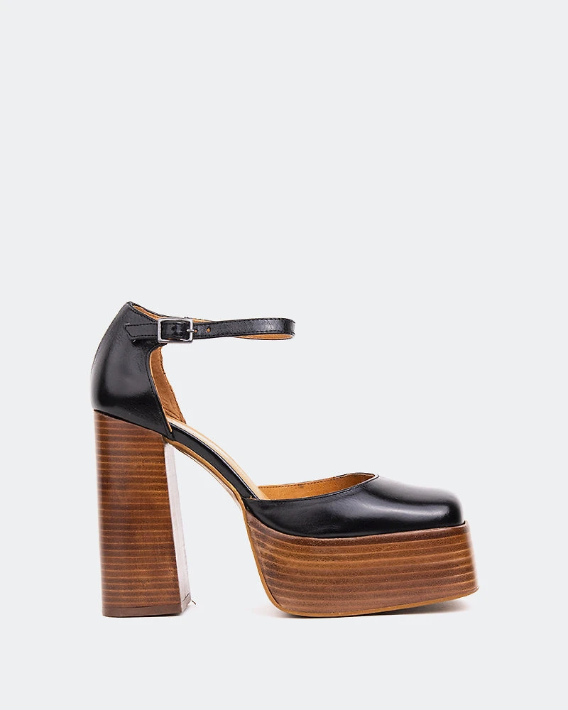 Azucar Black leather