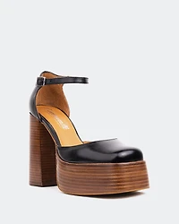 Azucar Black leather