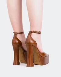 Cabaret Tan Leather/Cuir Ocre