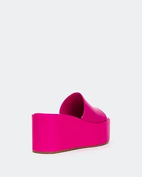 Cathedral, Fucshia Leather/Cuir