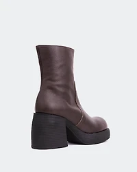 Chamonix Brown Leather
