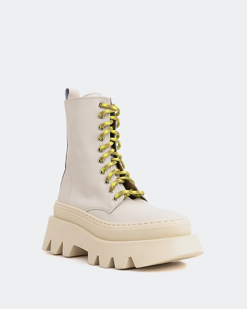 Colwood Beige Leather