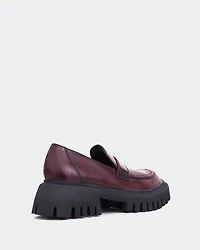 Derulo Burgundy