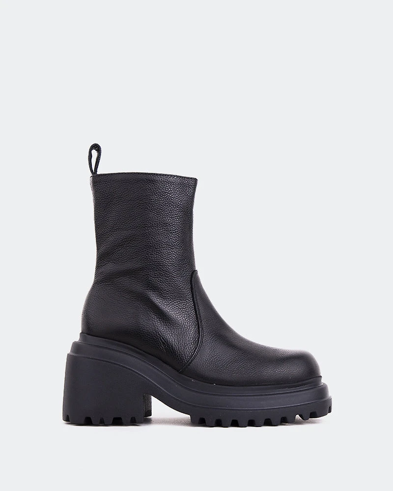 Ike Black Leather