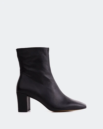 Jepson Black Leather
