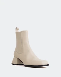 Kent Off White Leather