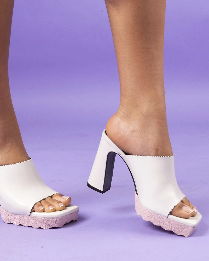 Libra Off White Leather