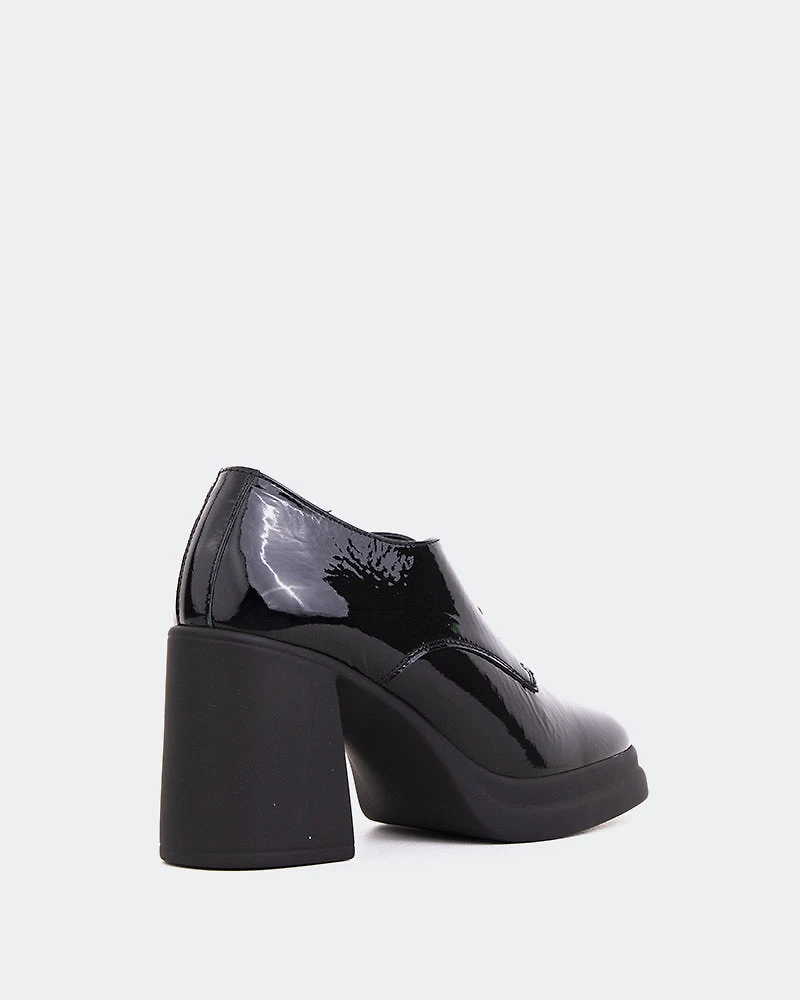 Lombardia Black Naplack