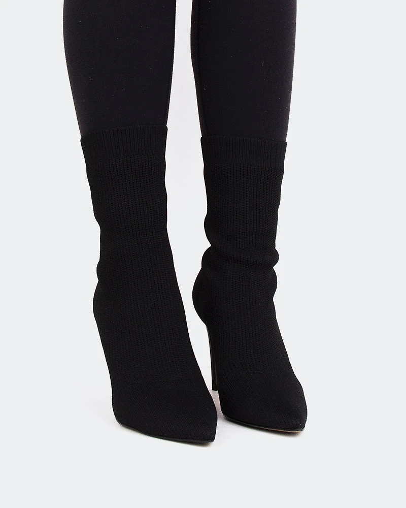 Loulia Black Knit