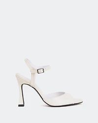 Miracle Off White Patent/Vern.Blanc Cassé
